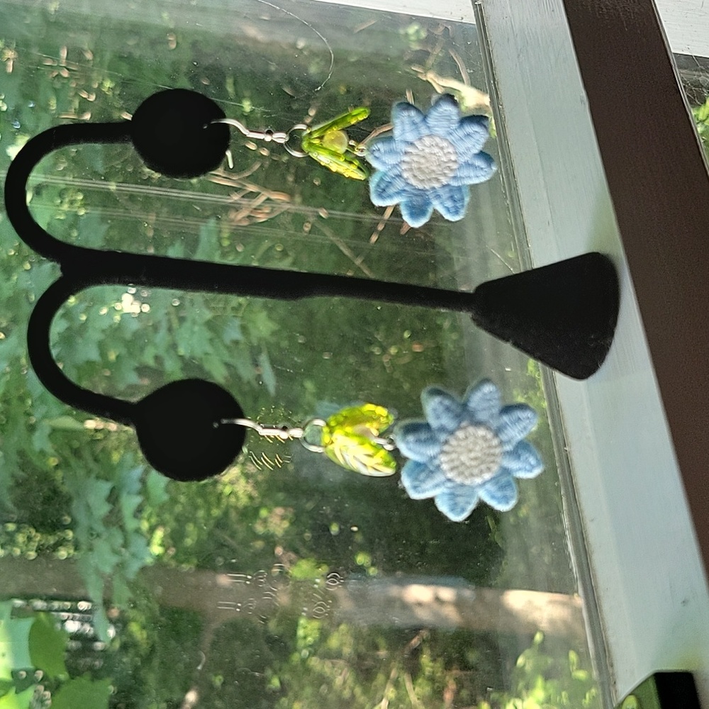 Earings